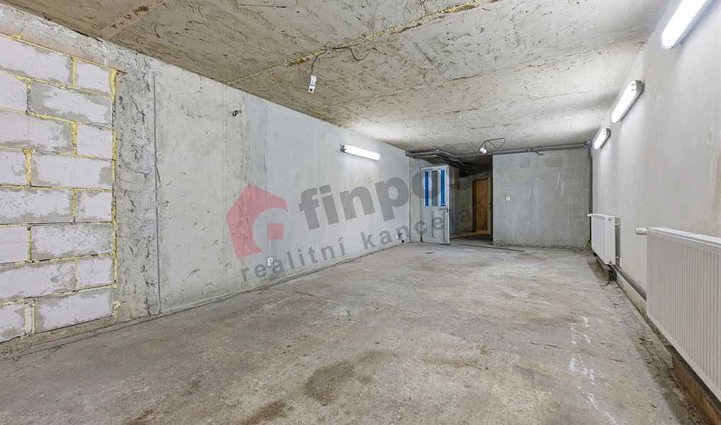 Prodej domu 282 m² s pozemkem 409 m², Velemín – náhled fotky 26