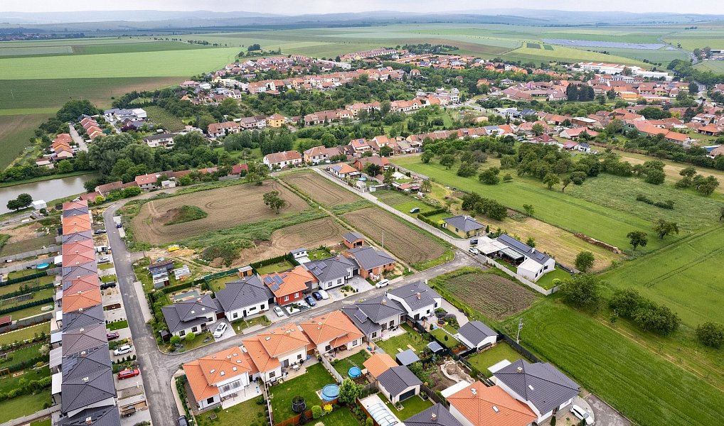 Prodej stavebního pozemku 624 m², Syrovice – náhled fotky 11