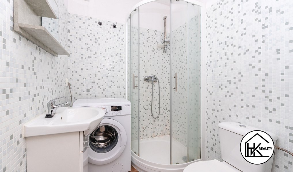 Prodej domu 180 m² s pozemkem 481 m², Krupka – náhled fotky 15