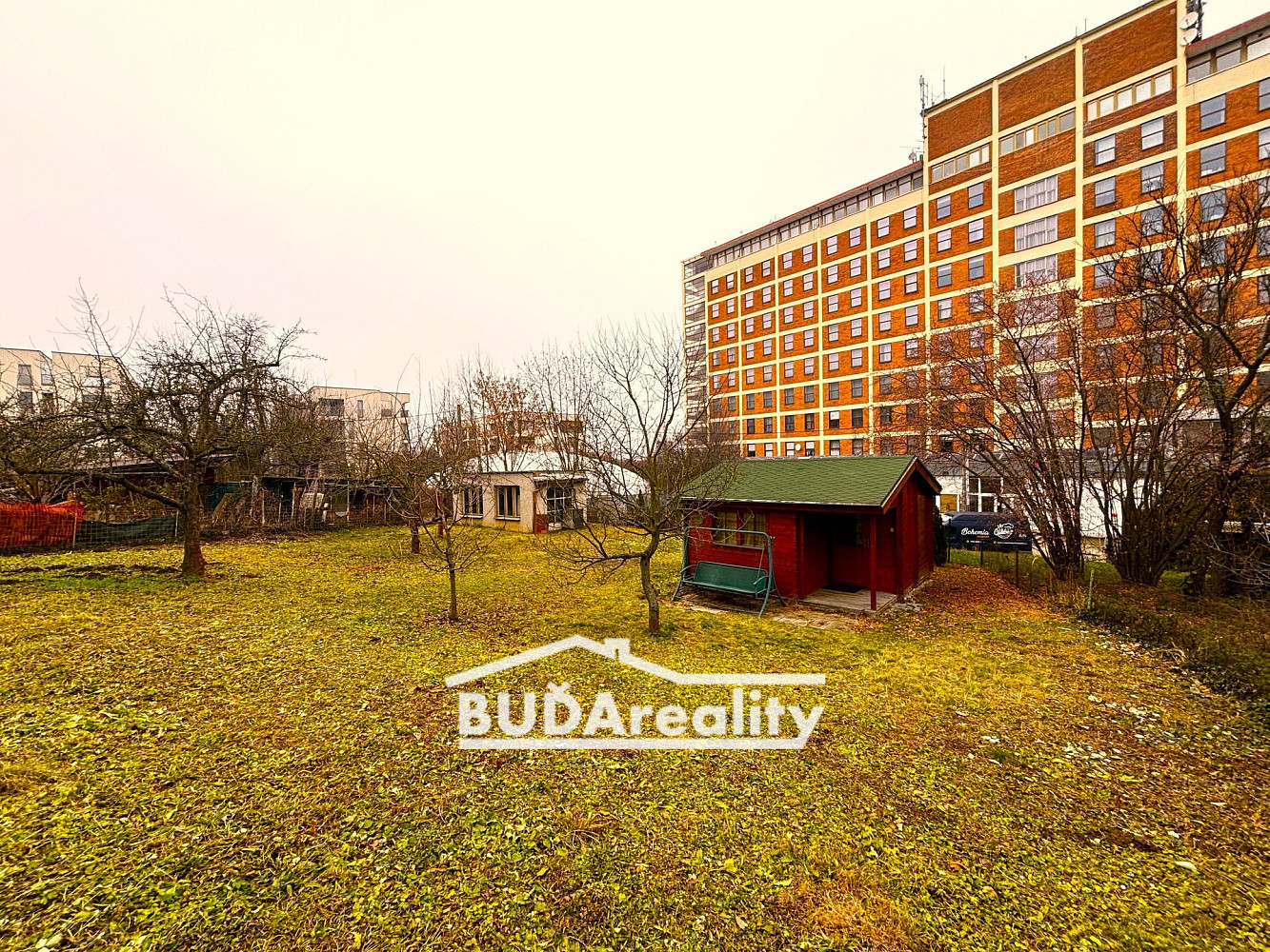 Prodej stavebního pozemku 380 m² – fotografie 3