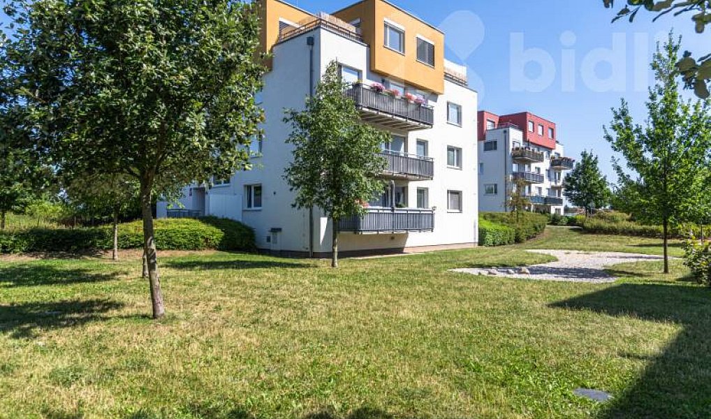 Prodej bytu 1+kk 38 m², Praha – náhled fotky 2