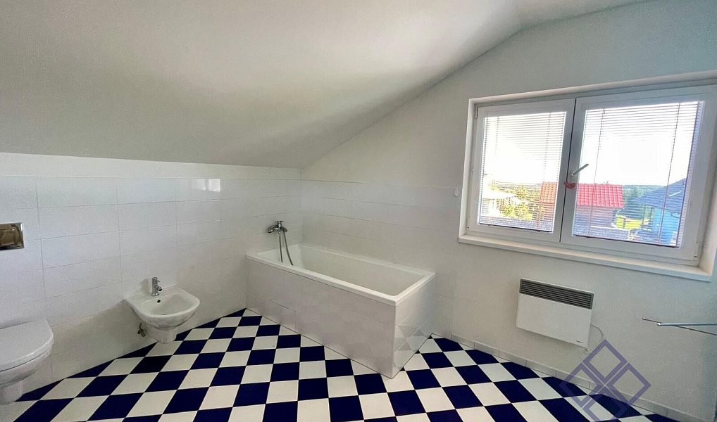 Prodej domu 195 m² s pozemkem 1 177 m², Obora – náhled fotky 10