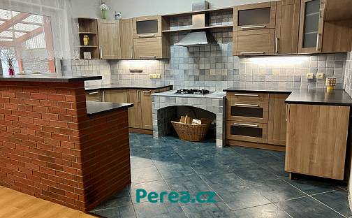 Prodej domu 179 m² s pozemkem 1 476 m², Žákovice, okres Přerov