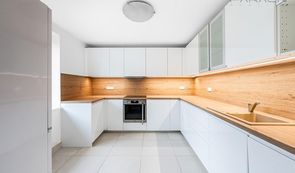 Pronájem kanceláře 350 m², Průhonice – náhled fotky 5