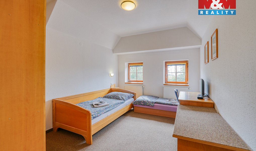 Prodej ubytovacího objektu 689 m², Žihle – náhled fotky 8