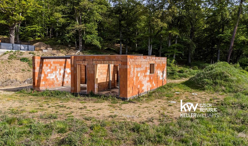 Prodej stavebního pozemku 1 731 m², Meziboří – náhled fotky 7