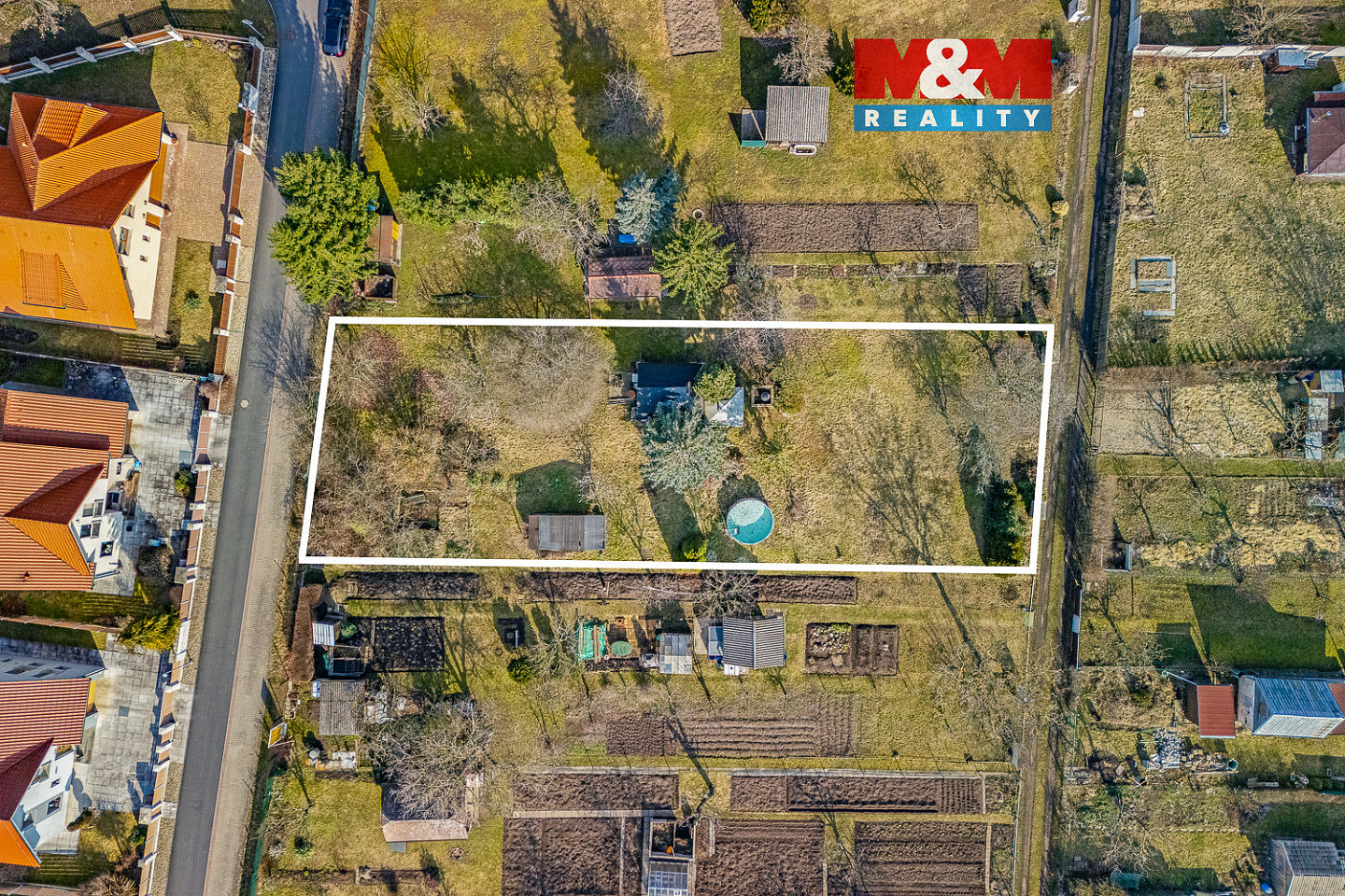 Prodej stavebního pozemku 1 053 m²