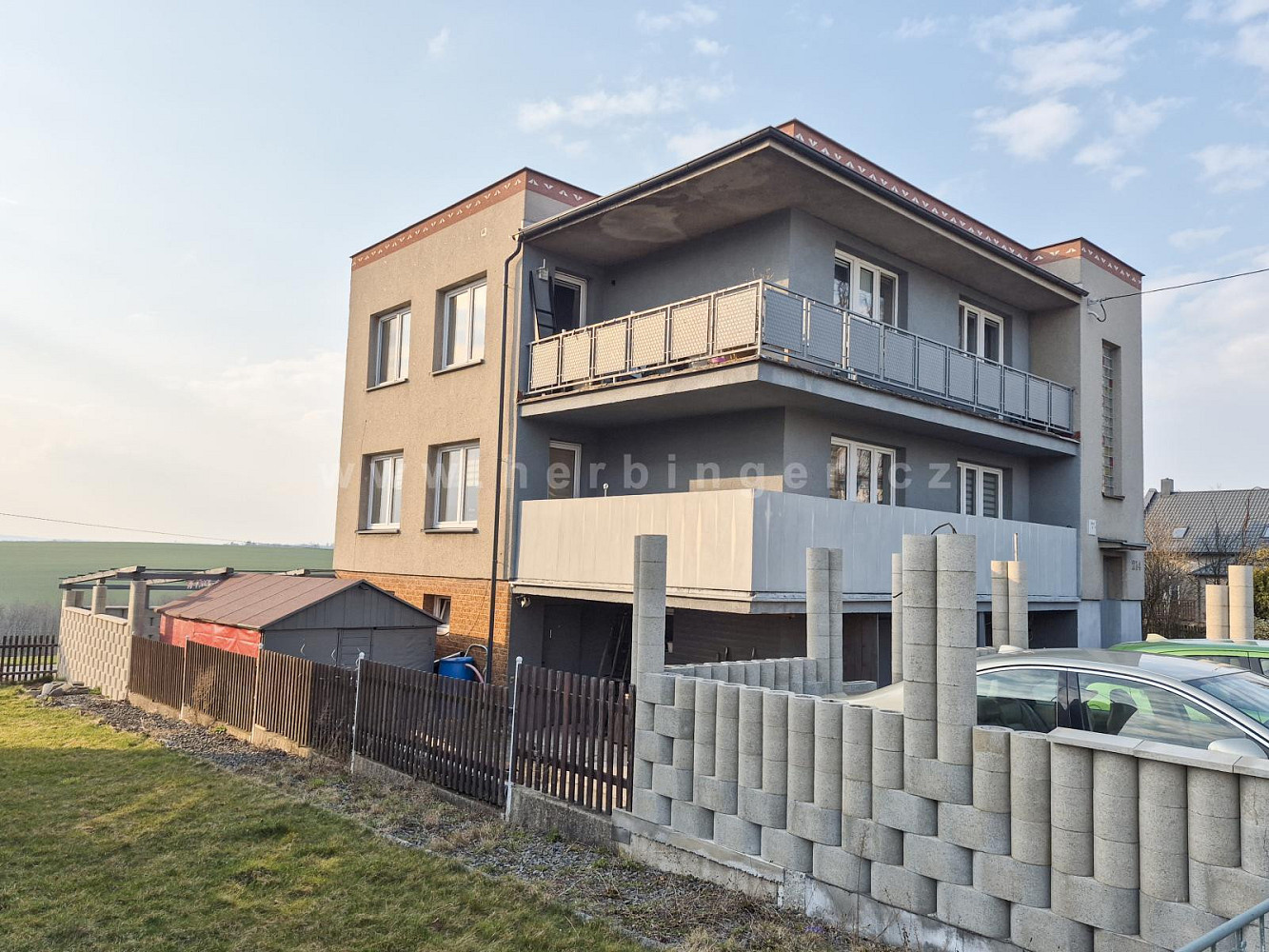 Prodej domu 250 m² s pozemkem 614 m² – fotografie 2
