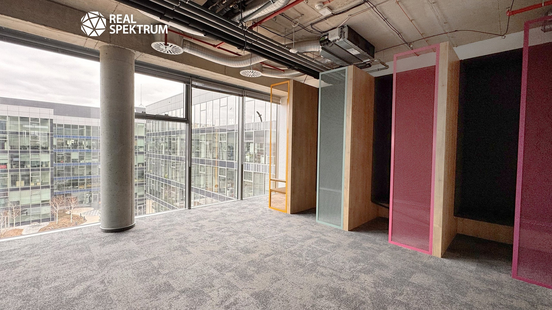 Pronájem celého připraveného kancelářského patra 1 022 m², Palachovo náměstí, Brno – další