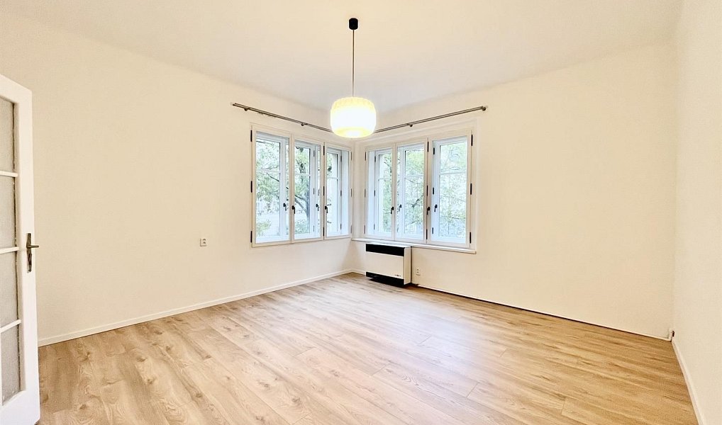 Pronájem bytu 2+kk, 52 m², Karlín, Praha 8, Praha