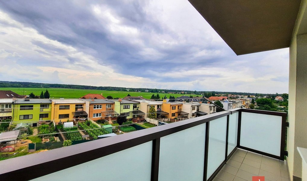Pronájem bytu 3+kk 62 m², Rohatec – náhled fotky 11