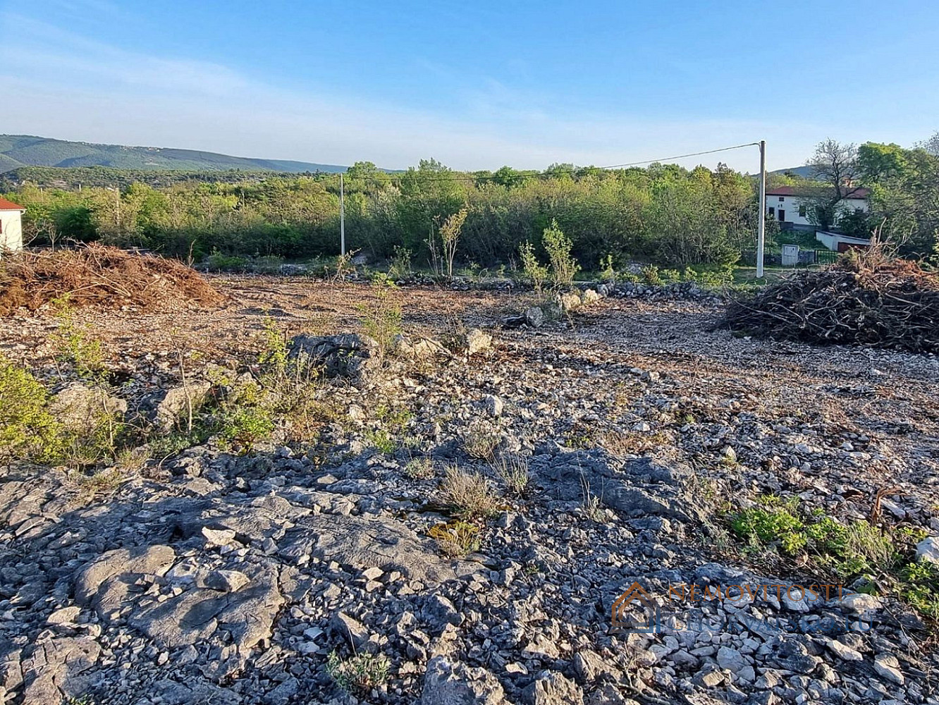 Prodej stavebního pozemku 712 m² - Widok 6