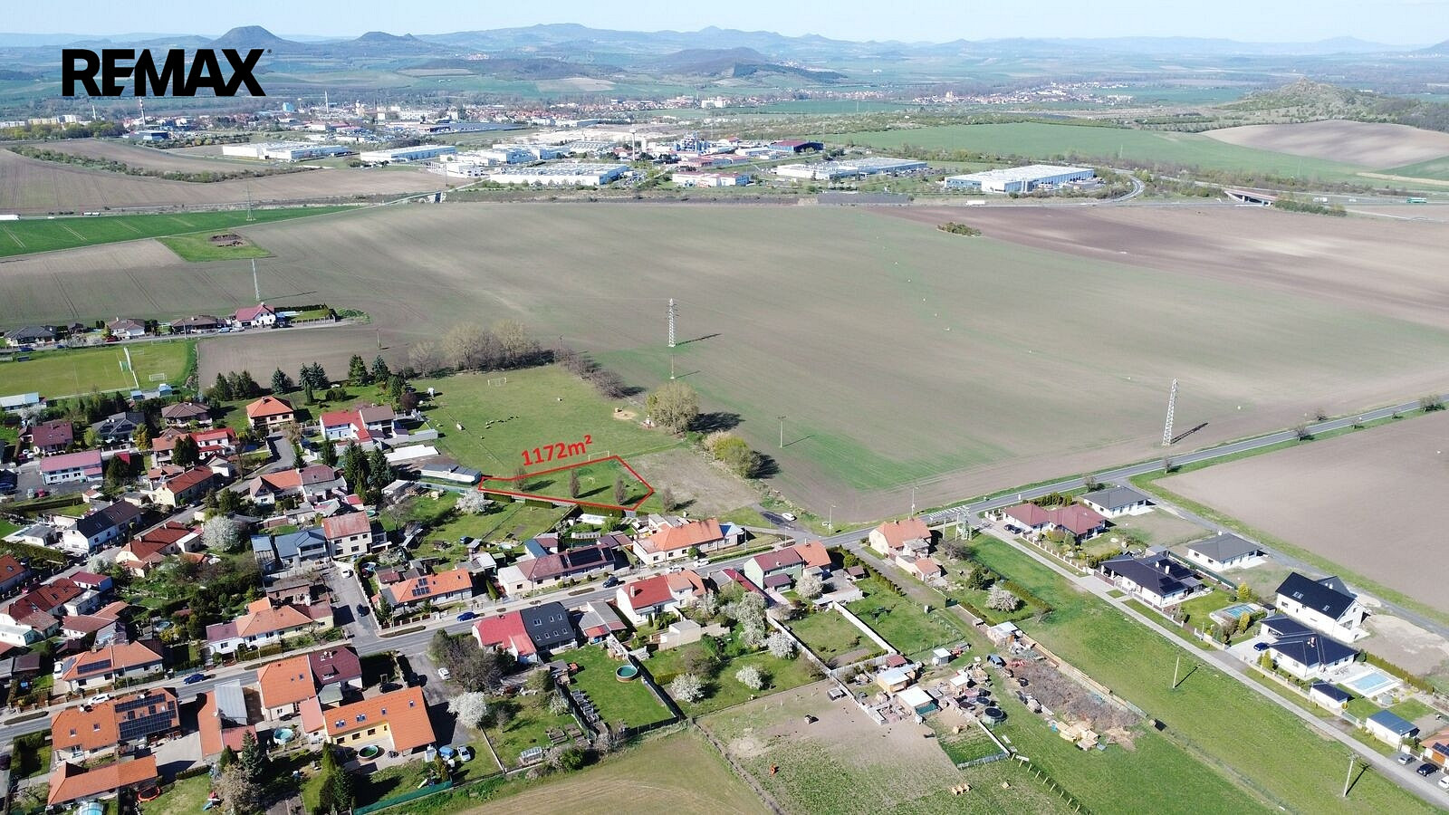 Prodej stavebního pozemku 1 172 m² – fotografie 3