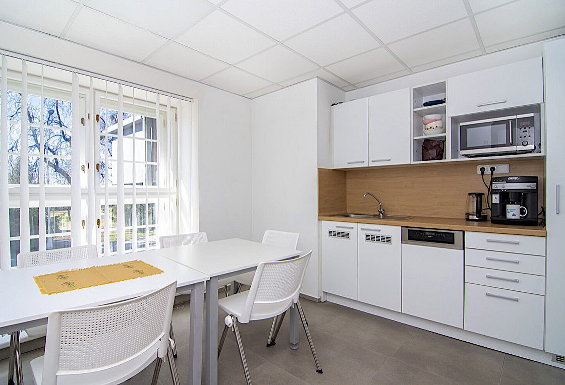 Pronájem kanceláře 220 m² – fotografie 5