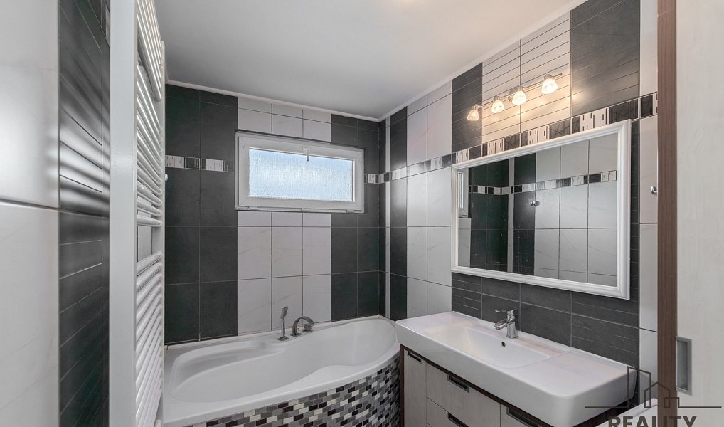 Prodej domu 200 m² s pozemkem 607 m², Šanov – náhled fotky 9