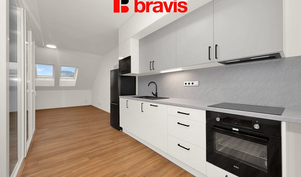 Pronájem bytu 4+kk 89 m², Rosice – náhled fotky 2