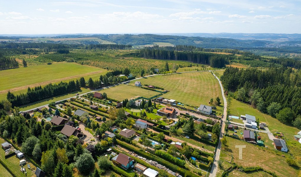 Prodej stavebního pozemku 4 100 m², Velenov – náhled fotky 9