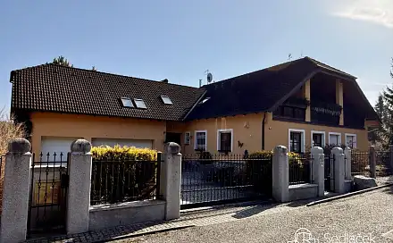 Pronájem bytu 3+1 120 m², Na Stráni, Valy, okres Cheb