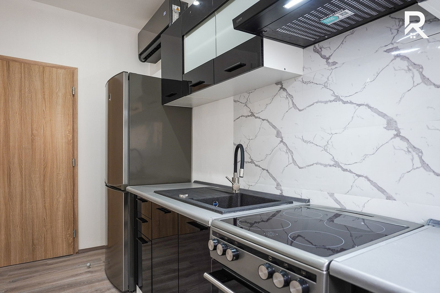 Pronájem bytu 2+kk 45 m² — photo 2