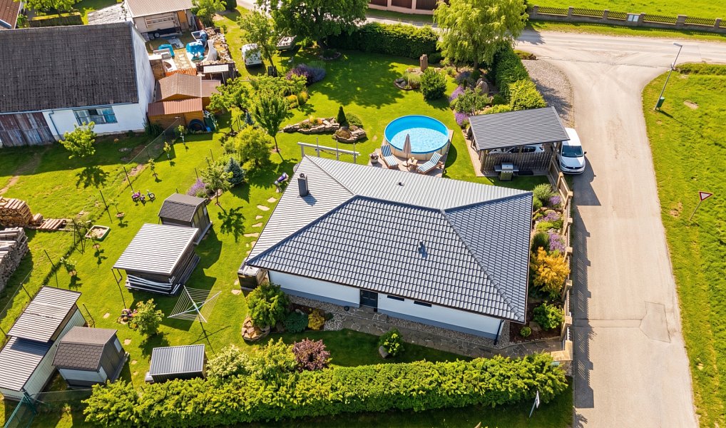 Prodej domu 101 m² s pozemkem 913 m², Kačlehy – náhled fotky 3