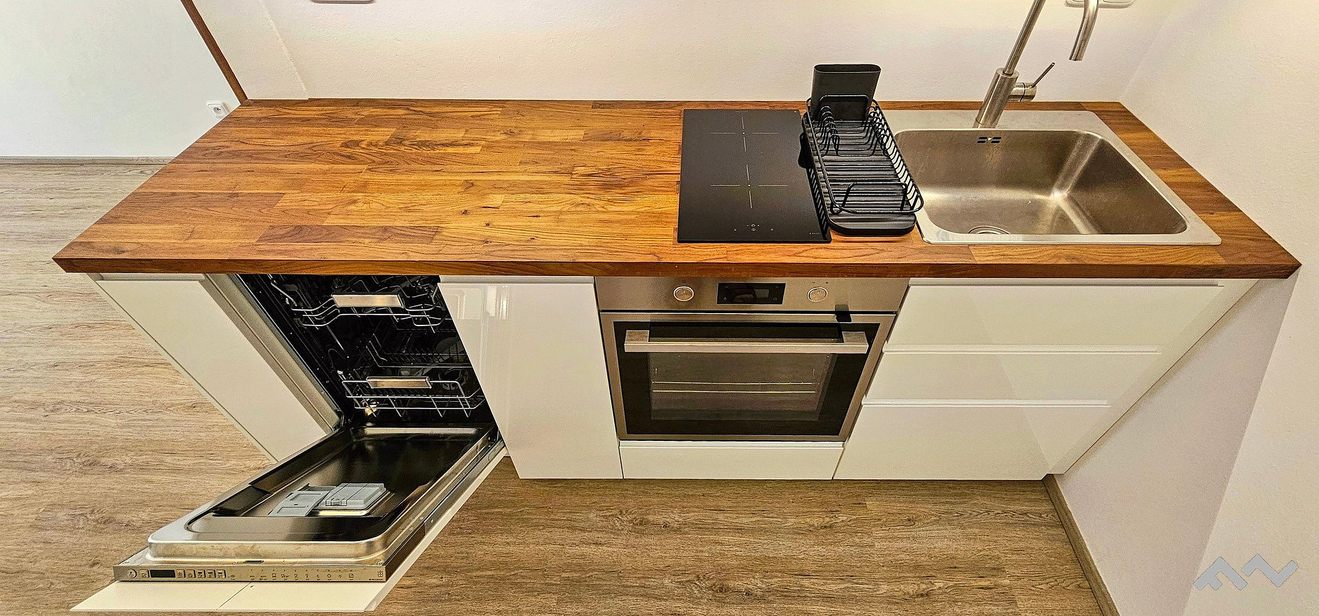 Pronájem bytu 2+kk 46 m² — photo 2