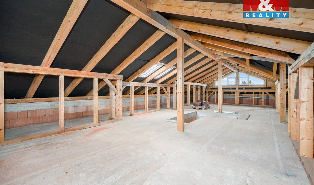 Prodej domu 235 m² s pozemkem 932 m², Dubí – náhled fotky 21