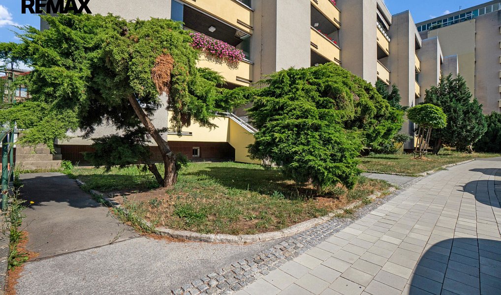Prodej bytu 3+1 87 m², Praha – náhled fotky 31