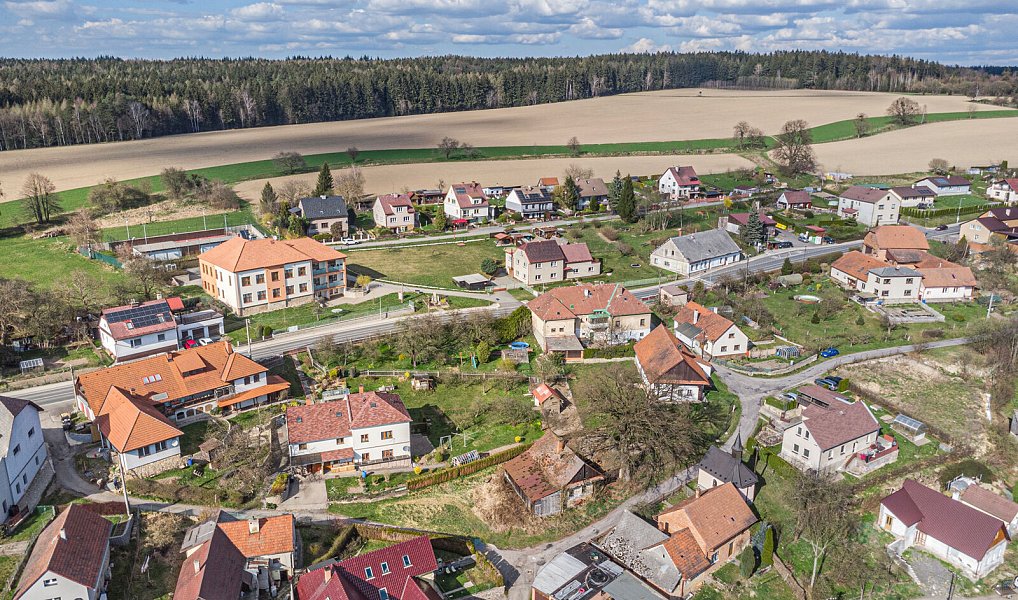 Prodej stavebního pozemku 496 m², Němčice – náhled fotky 2