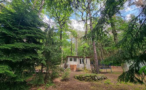 Prodej domu 56 m² s pozemkem 1 875 m², Lesní, Jevany, okres Praha-východ