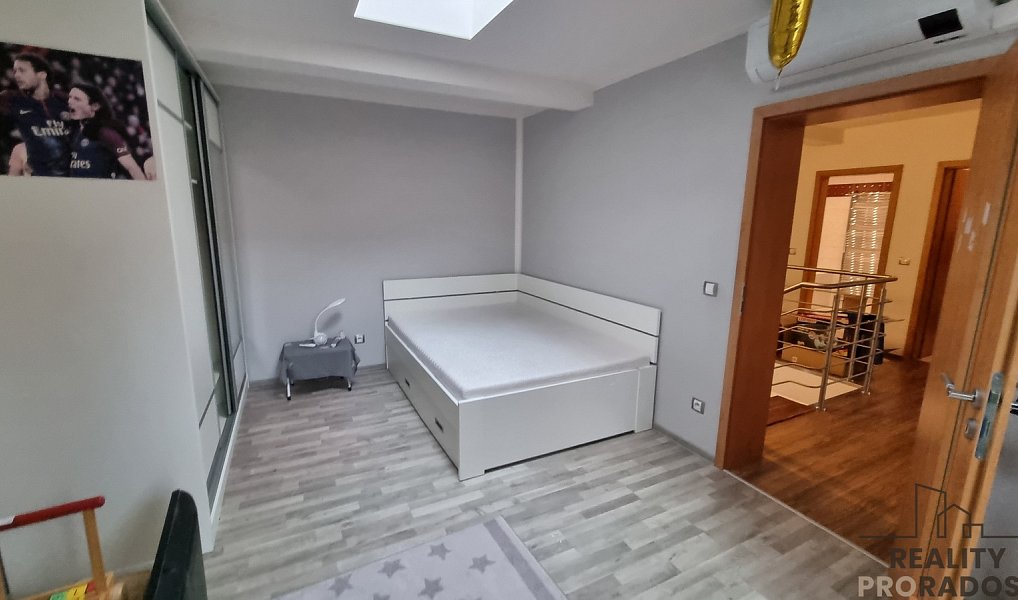 Pronájem domu 210 m² s pozemkem 500 m², Rohatec – náhled fotky 12