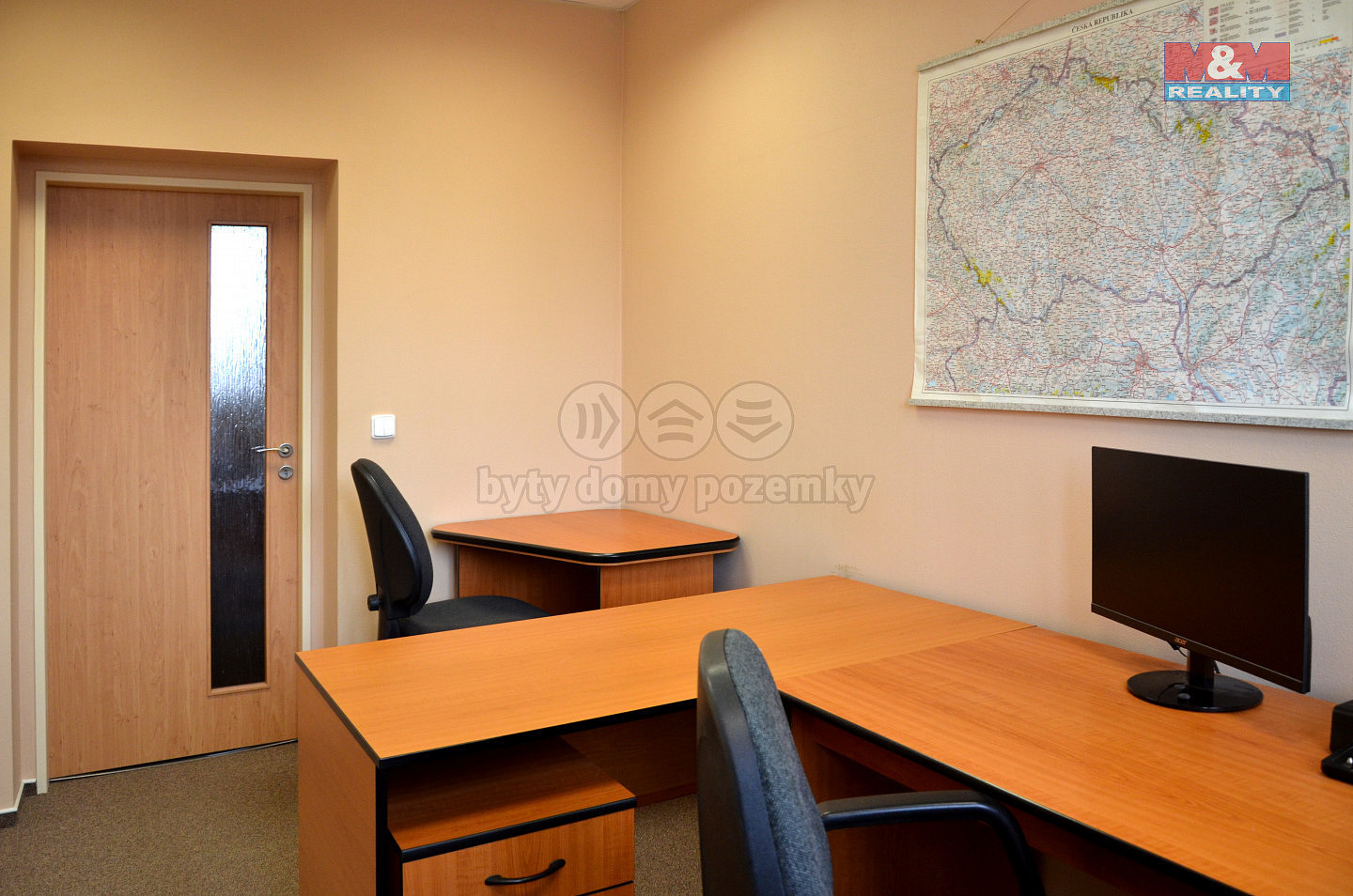 Pronájem kanceláře 12 m² — photo 2