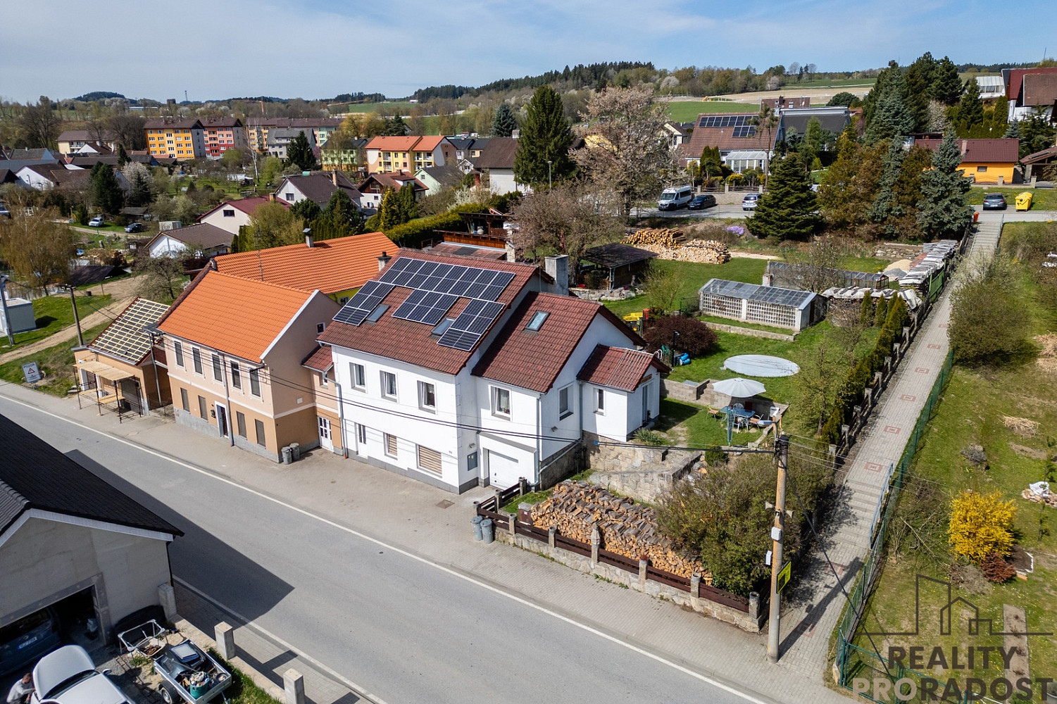 Prodej ubytovacího objektu 300 m² – fotografie 2