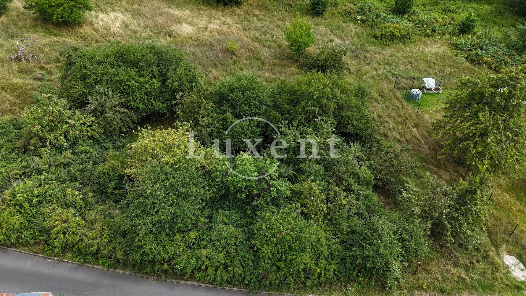 Prodej stavebního pozemku 5 810 m² – fotografie 2