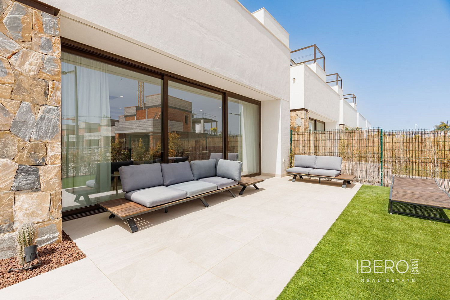 Prodej domu 190 m² s pozemkem 255 m²