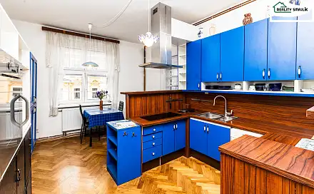 Pronájem bytu 3+1 127 m², Májová, Cheb