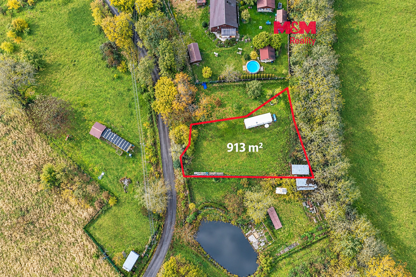 Prodej stavebního pozemku 913 m²