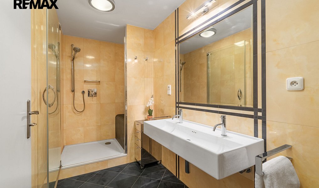 Prodej bytu 3+kk 107 m², Praha – náhled fotky 25