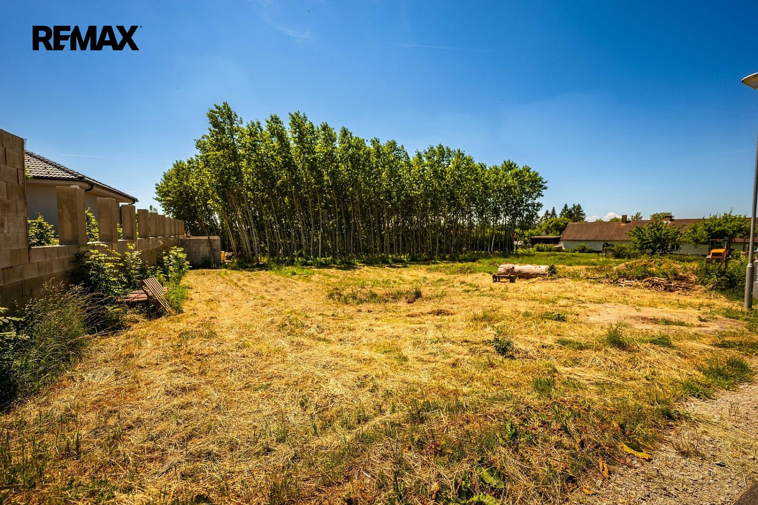 Prodej stavebního pozemku 826 m² – fotografie 5