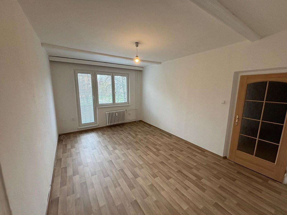 Pronájem bytu 3+1 71 m² – pohled 3