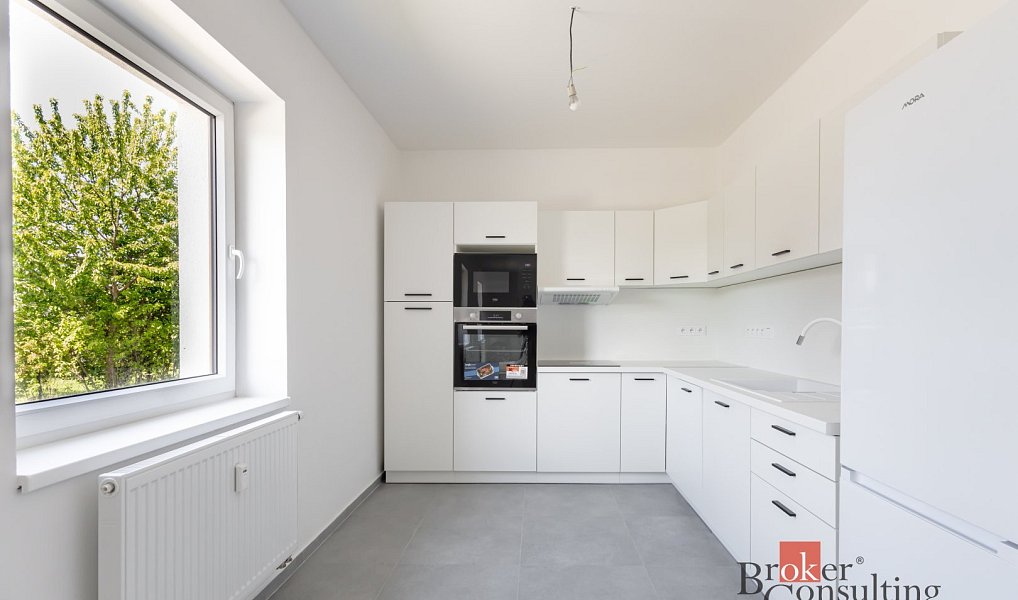 Prodej bytu 1+kk 40 m², Luže – náhled fotky 9