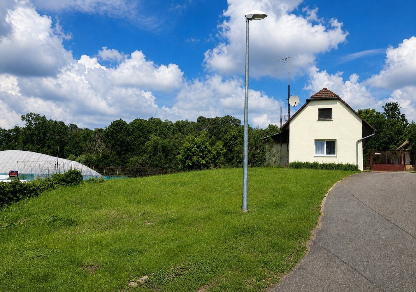 Prodej stavebního pozemku 426 m² — photo 2