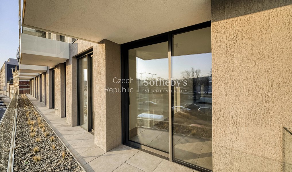 Pronájem bytu 4+kk 129 m², Praha – náhled fotky 17