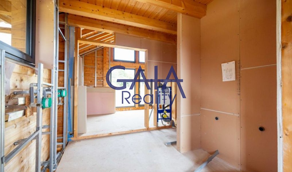 Prodej domu 250 m² s pozemkem 4 513 m², Strážovice – náhled fotky 17