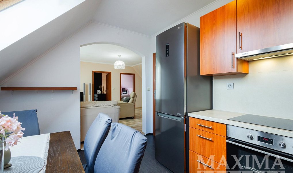 Prodej bytu 3+kk 69 m², Nupaky – náhled fotky 3