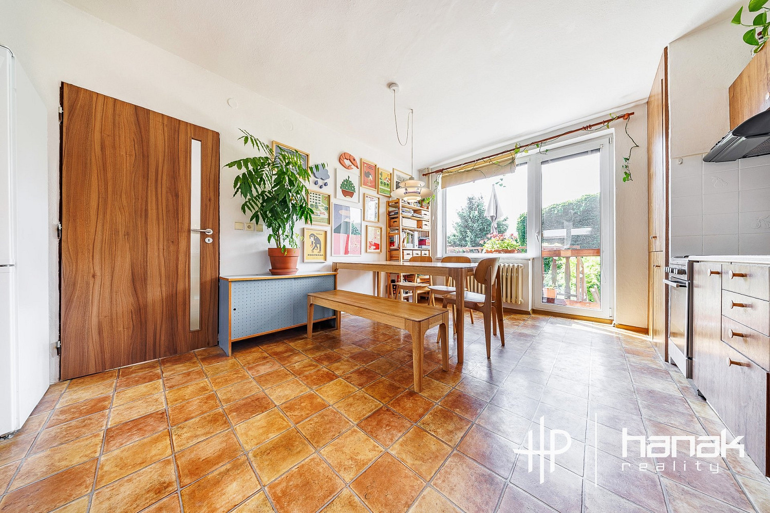Prodej domu 243 m² s pozemkem 1 594 m² – fotografie 3