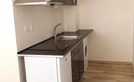 Pronájem bytu 1+kk 28 m²