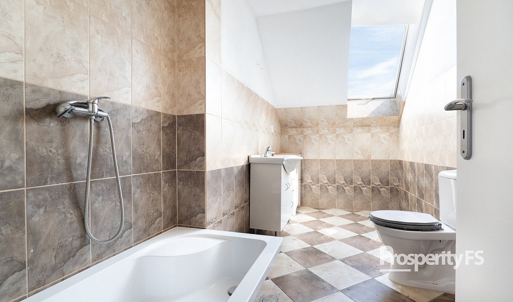 Prodej domu 150 m² s pozemkem 409 m², Neuměřice – náhled fotky 11