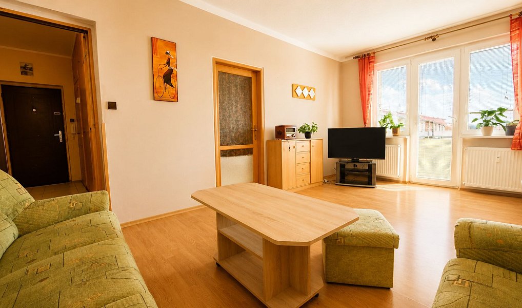 Prodej bytu 3+1 66 m², Cheb – náhled fotky 2