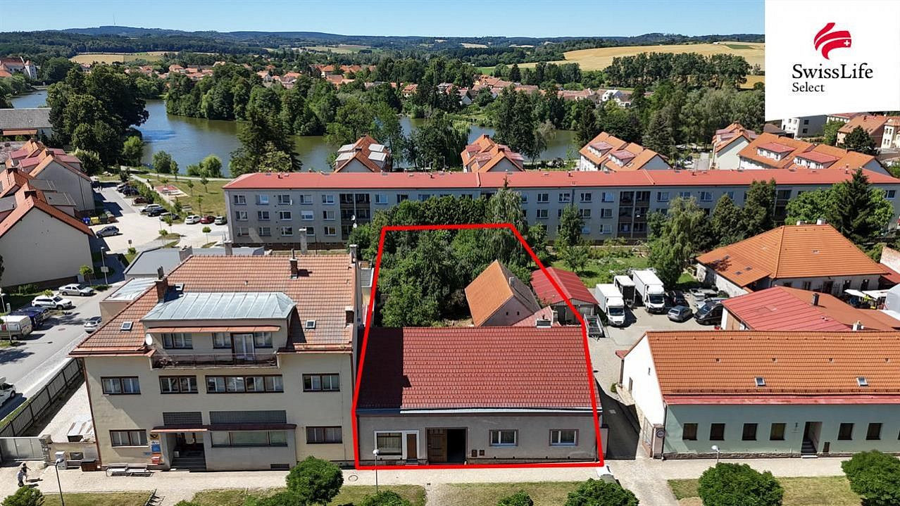 Prodej domu 300 m² s pozemkem 1 139 m²