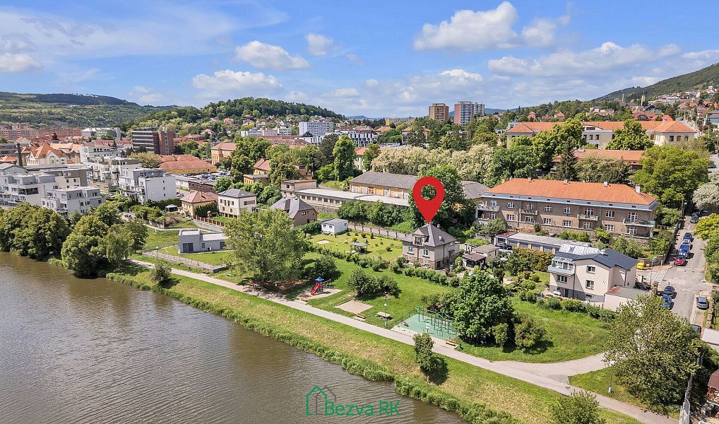 Prodej domu 140 m² s pozemkem 1 042 m², Beroun – náhled fotky 27